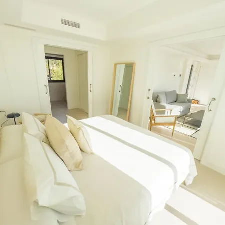 Pent-house On The Golden Mile *