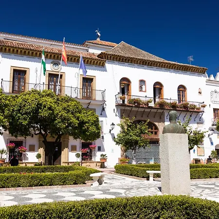 Pent-house On The Golden Mile 公寓 *