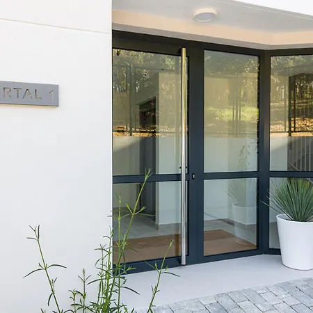 Pent-house On The Golden Mile * 马尔韦利亚