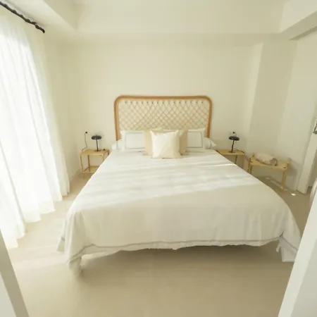 Pent-house On The Golden Mile 公寓 *