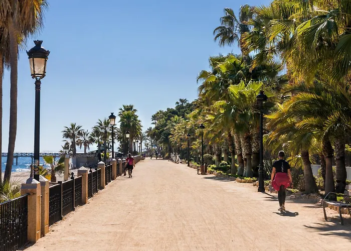 Pent-house On The Golden Mile * Marbella