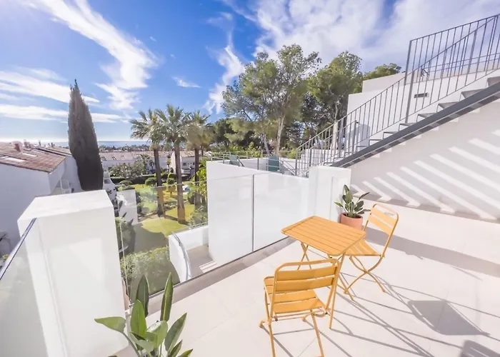 Pent-house On The Golden Mile * Marbella