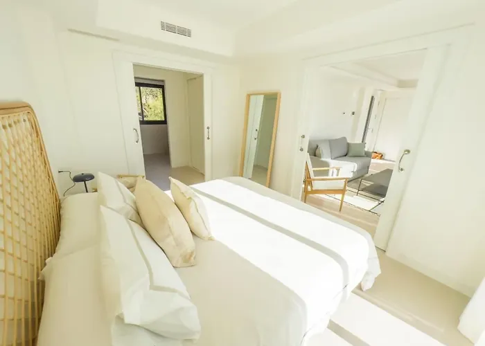 Pent-house On The Golden Mile *