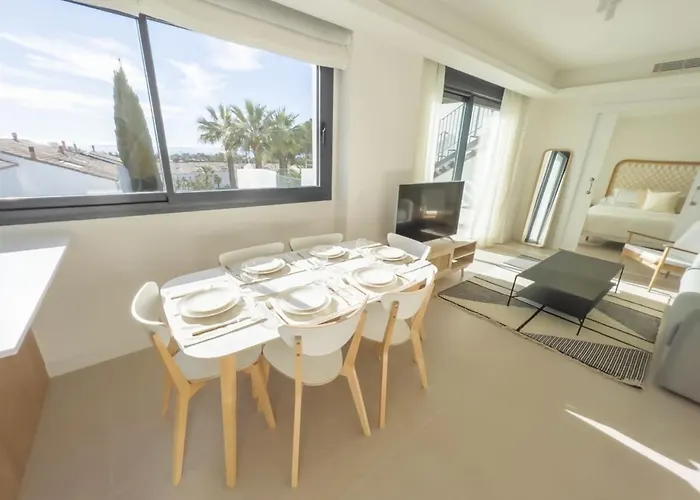 Pent-house On The Golden Mile Apartament